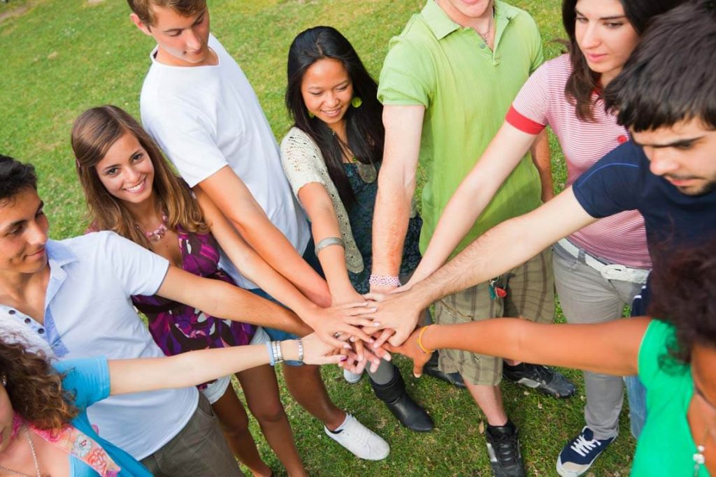 Membangun Komunitas Melalui Grup Facebook: Tingkatkan Loyalitas Pelanggan