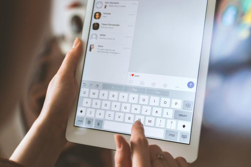 Membangun Chatbot yang Mampu Belajar dari Data Historis: Memanfaatkan AI untuk Kontinuitas dan Peningkatan